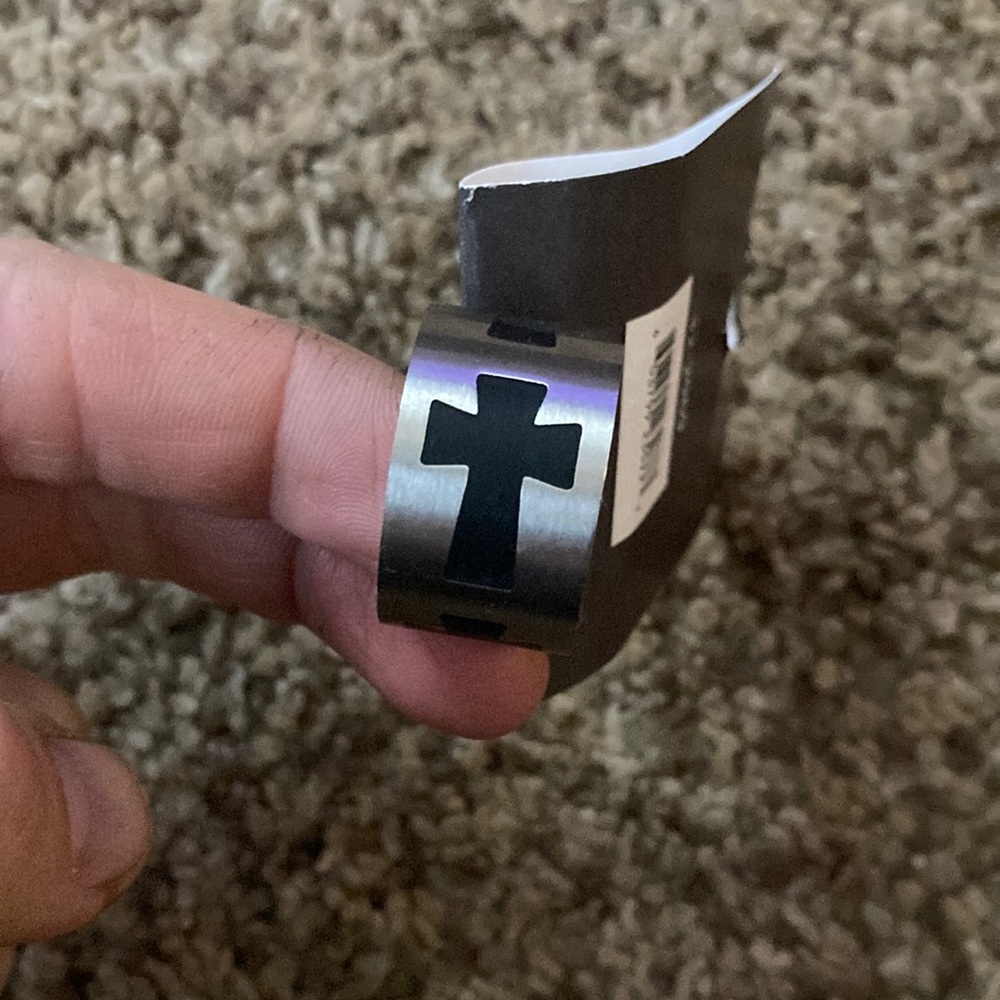 Mens stainless steel cross ring size 12